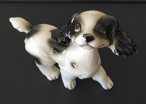 Spaniel puppy figurine - puppy, with